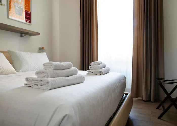 Washington Townhouse - Statuto Apartment